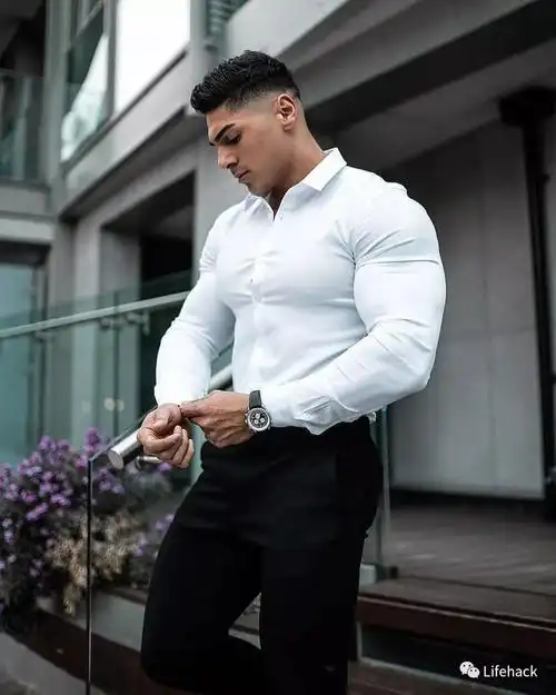 身材好的男生千万别穿白衬衫,杀伤力太大!