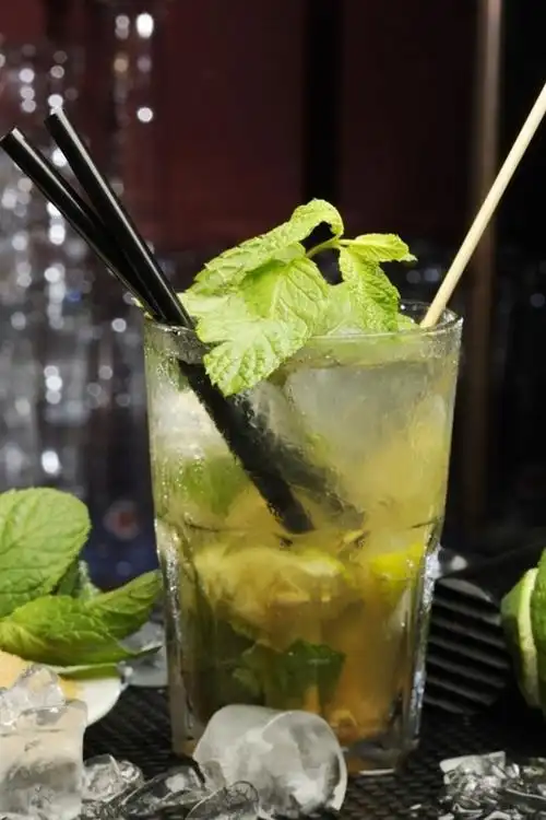 壁纸 饮料,莫吉托,绿柠檬,冰块 2560x1600 hd 高清壁纸, 图片, 照片