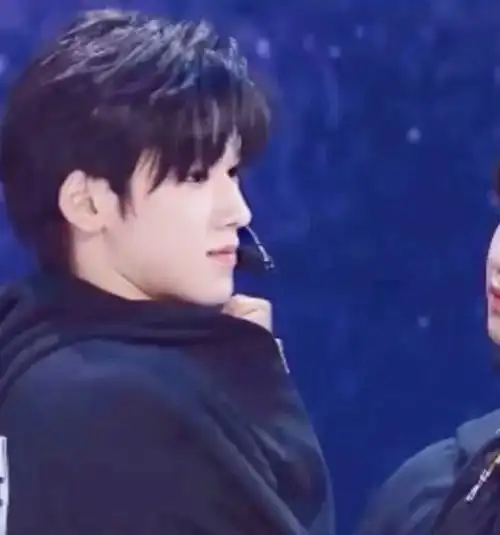 tnt时代少年团  #时代少年团宋亚轩  #时代少年团贺峻霖