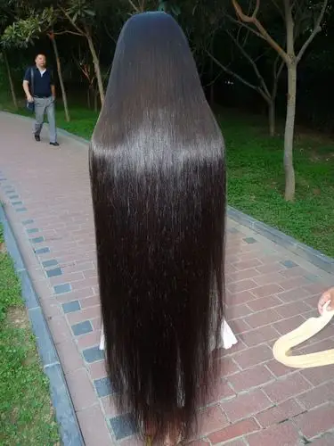 [图文]围观中剪下及地长发(2)