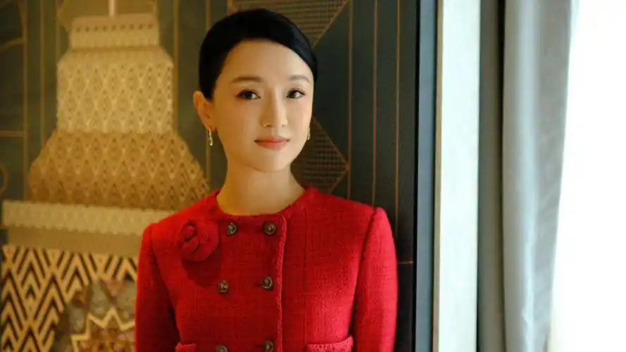 周迅拿下电视剧品质盛典终极大奖,被评为高分演员,当之无愧