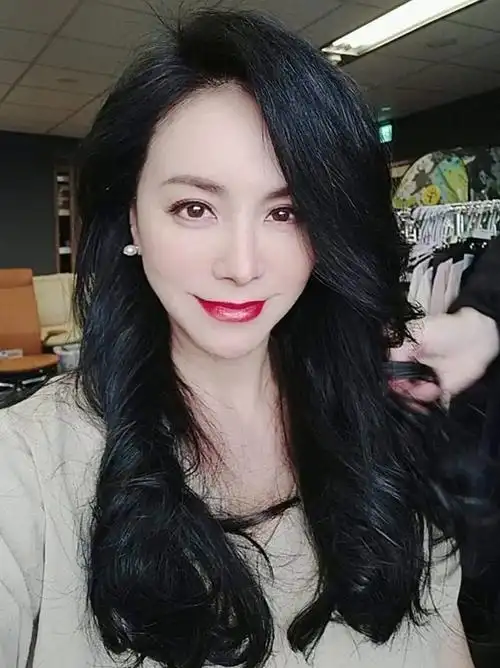 因马景涛家暴分手,称没人敢潜规则她-趣百科