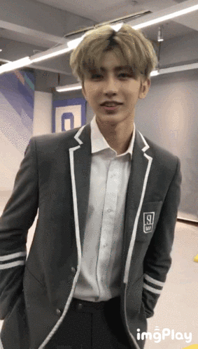 蔡徐坤偶练动图