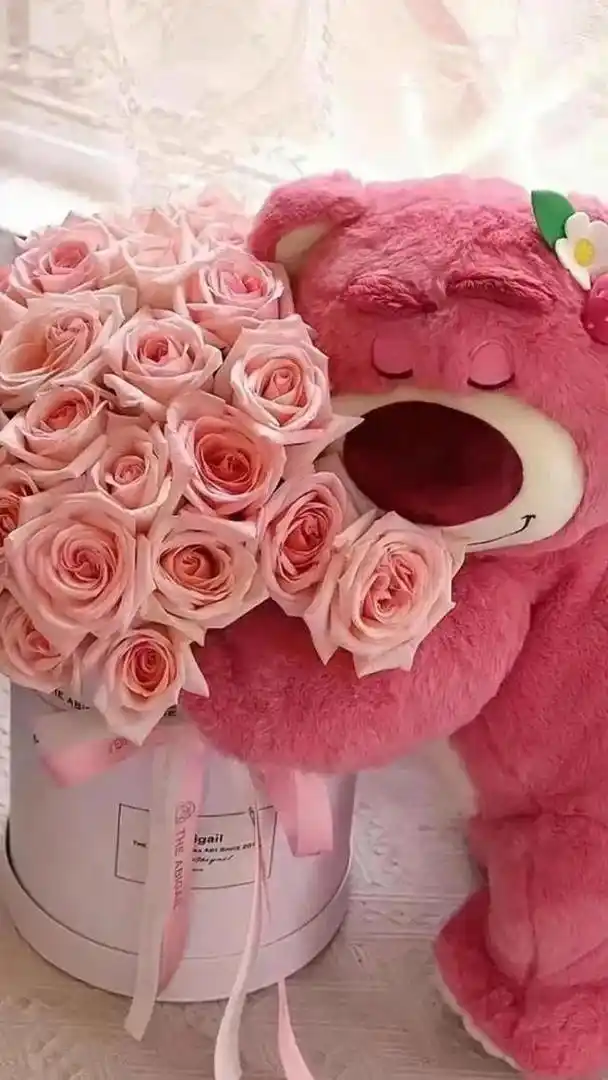 草莓熊专题壁纸哦