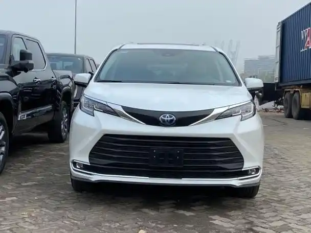 2023款丰田塞纳进口四驱现车报价50万起_凤凰网汽车_凤凰网