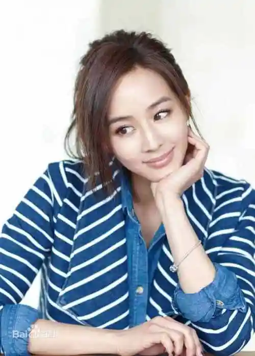 博士,台湾大学社会学系及国家发展研究所教授,母亲郑如晴是文学硕士