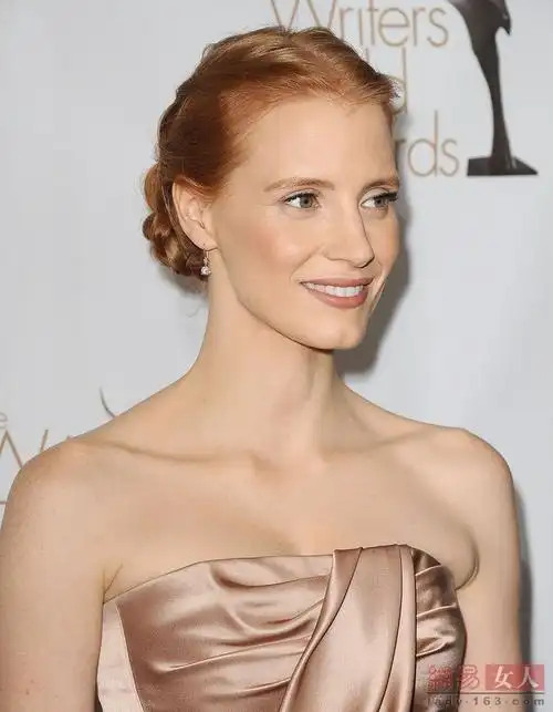 婚礼季 女明星演绎时尚新娘发型(图)