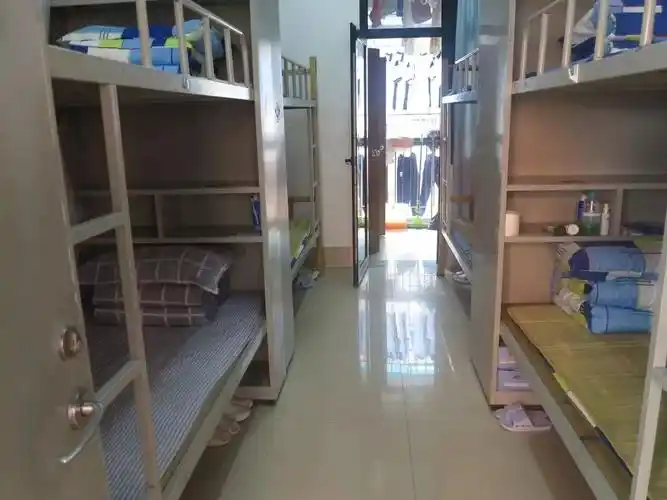 头顶水瓶少林拳看哪所中学军训最燃最特别