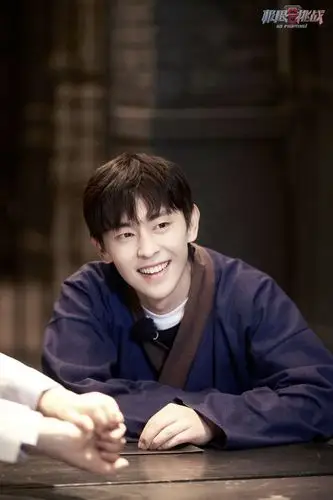 邓伦! (多图预警) 笑起来超暖超甜的大男孩