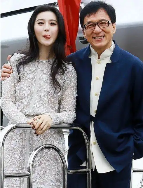 李冰冰范冰冰争艳成龙生日宴她俩和成龙关系为何这么铁