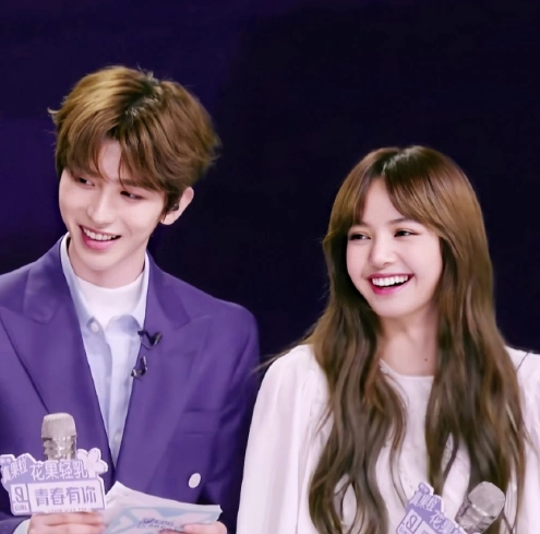 八倍镜找糖嗑lisa蔡徐坤cp国外也火油管ins都有粉丝