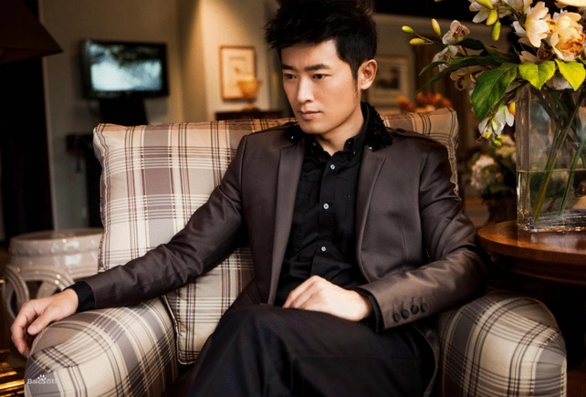 2016-10-15 鑫根资本张鸣鸣:创业要注重股权,制度和资本 投资股权