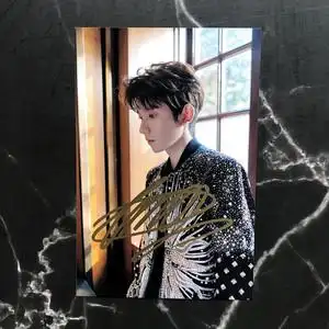 王源亲笔签名照保真tfboys写真周边定妆照官方媒体粉丝后援礼物