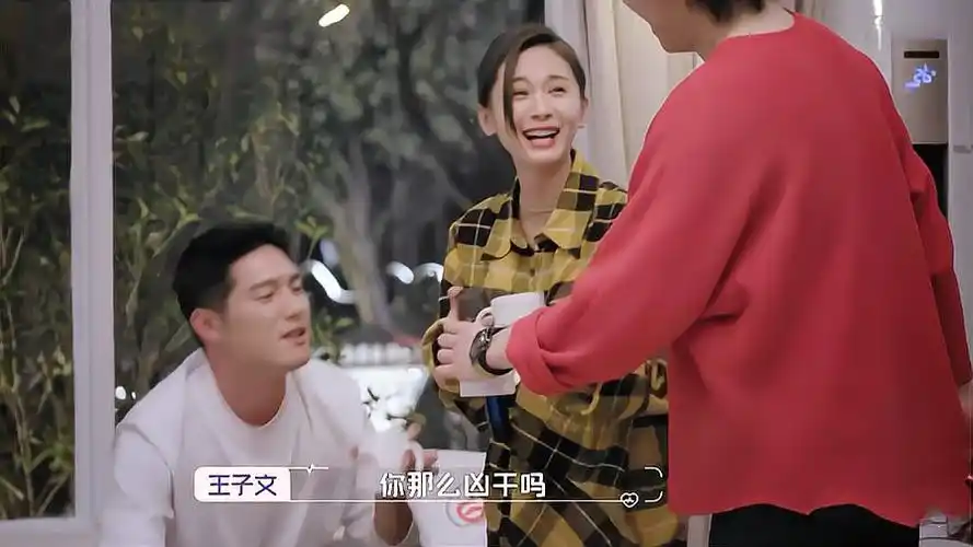 《怦然再心动》精彩片段,离异女星恋爱综艺,5位女星全员离婚