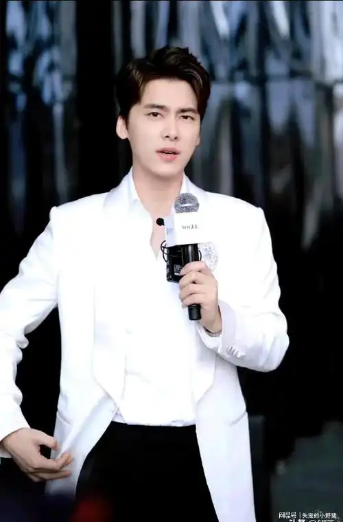 李易峰!被强制执行!曾因多次嫖娼被行拘!年入数千万