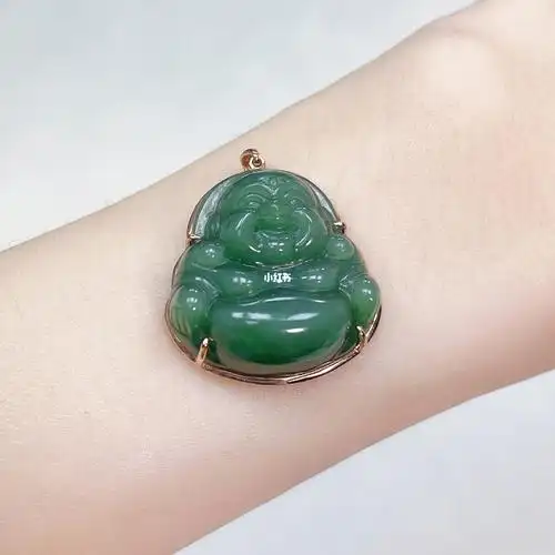 佛的谐音是"福",寓意福气满满笑口常开弥勒佛,笑口常开好运自然来!