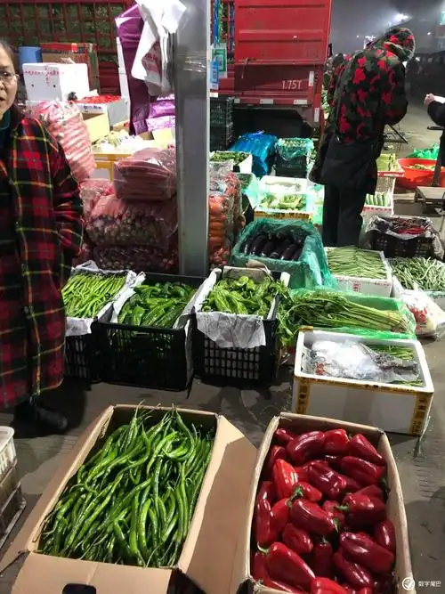 每天早上买菜,好困!