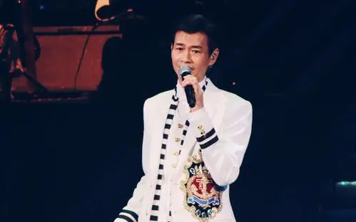 老香港范儿!70岁的郑少秋又唱又跳调皮男人舞,大开眼界!