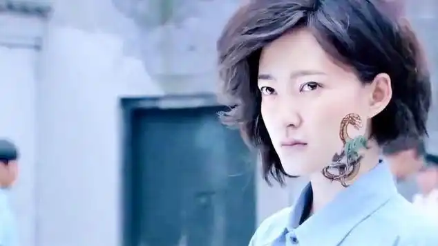 枪花:王丽坤一秒杀掉监狱长,引起监狱骚动不断,太秀了