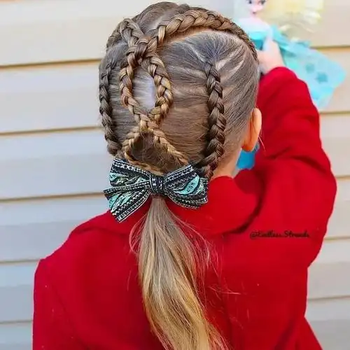 小女孩梳什么样的发型最合适?