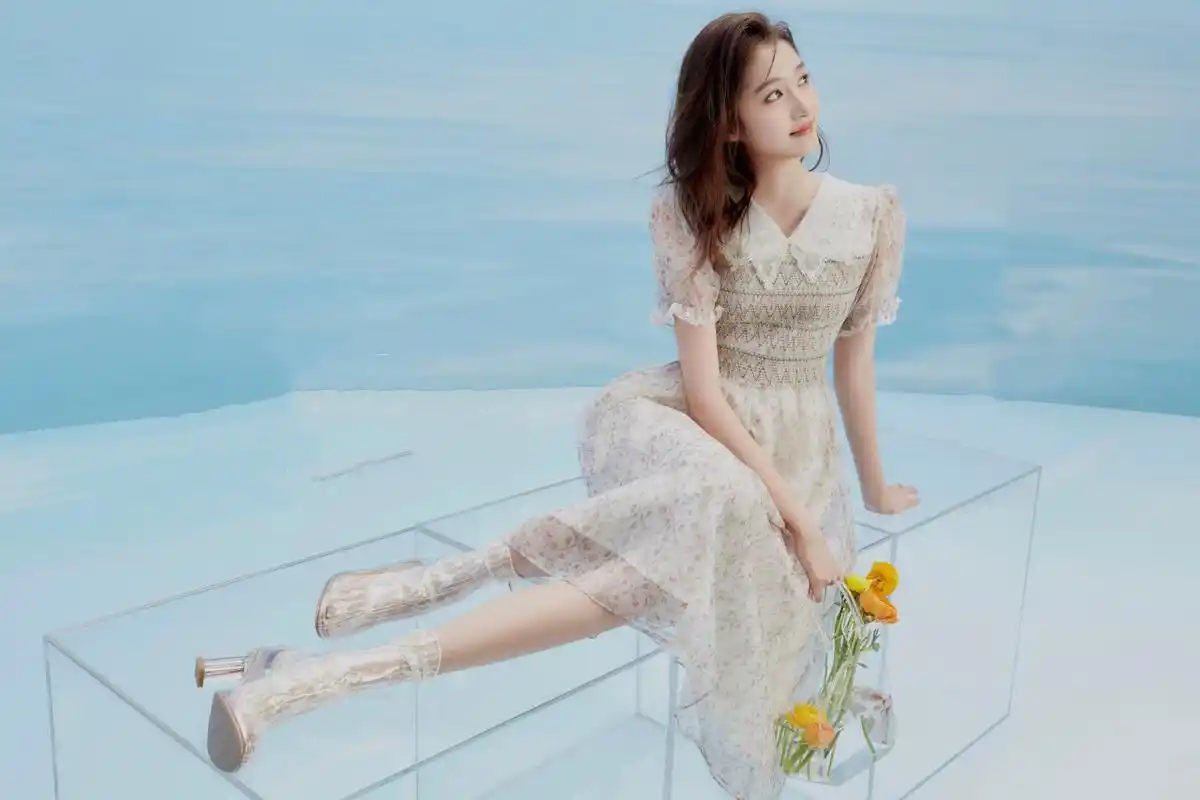 关晓彤大长腿系列写真图集