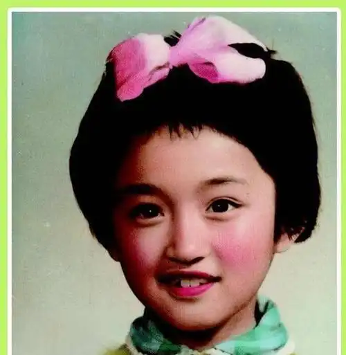 身高不够身材来凑杨钰莹丰满的身材就是她最犀利的武器