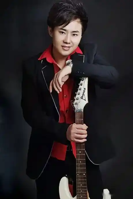 不带货的歌手高安,回应祁隆8万梗是故意踩低圈内艺人_段位_录音_乐凡