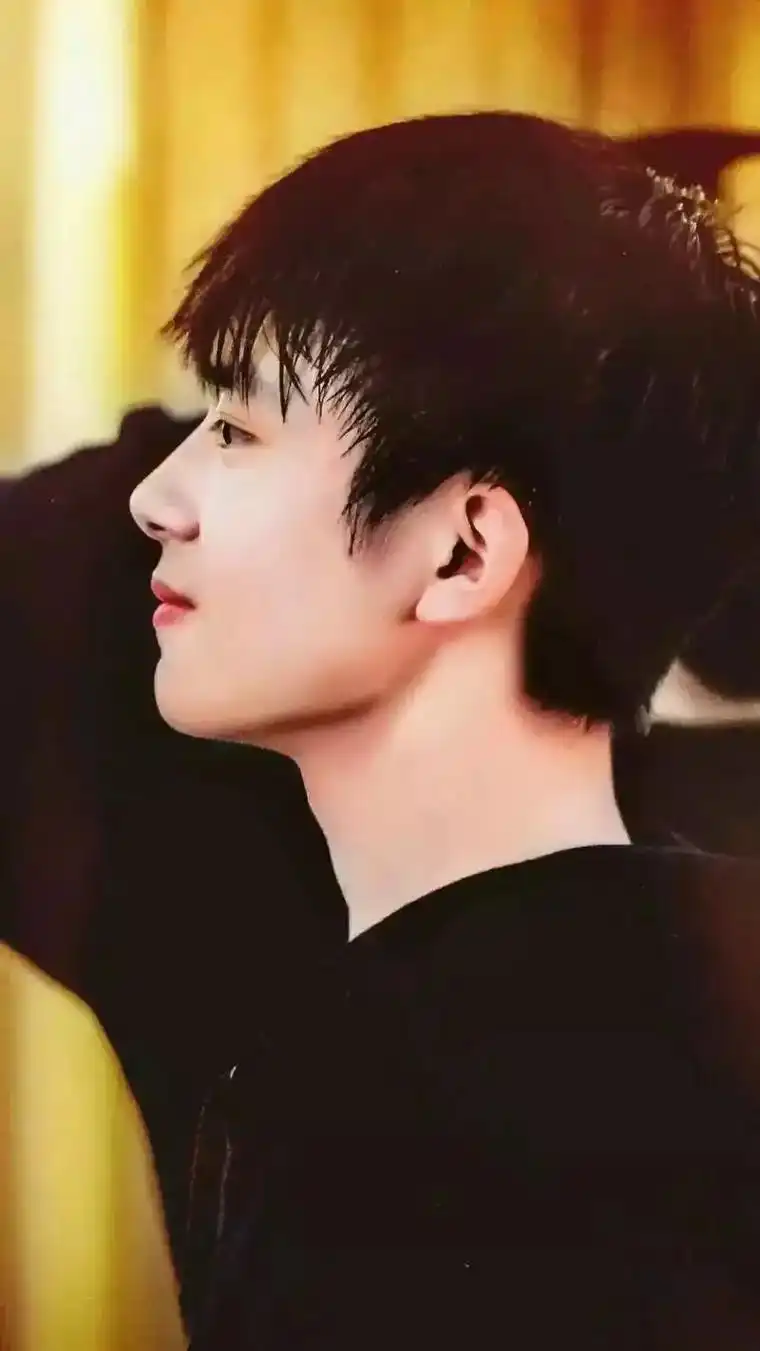 记忆还停留在十几岁的你,怎么突然就长大了#易烊千玺 #热爱可 - 抖音