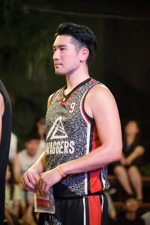 高以翔怪你过分美丽