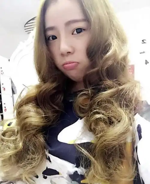 魅力抢眼最潮女生染发颜色图片