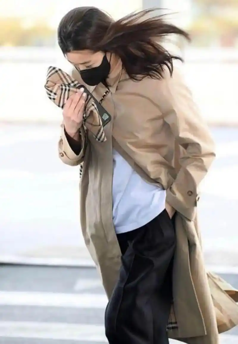 全智贤太实在了,机场图不p就放出来,"真实状态"藏不住了!