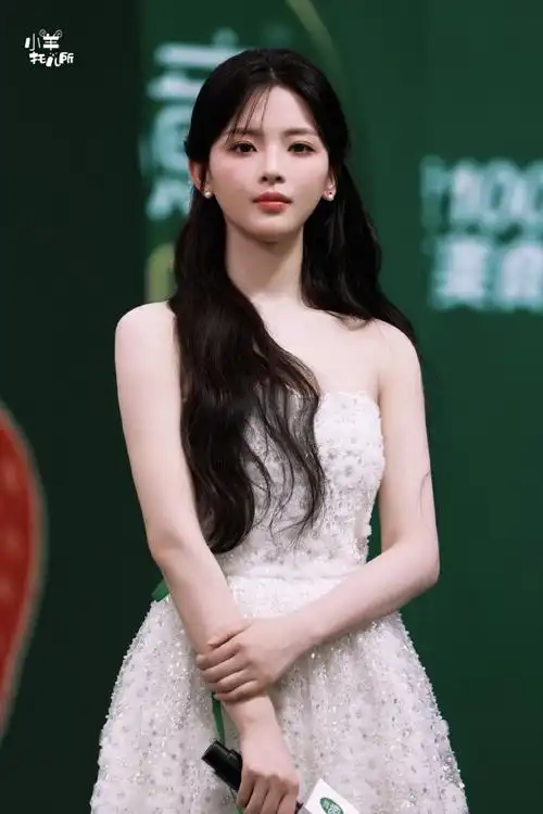 20240601 in chengdu  是闪闪发光的仙女0269♀15    #杨超越