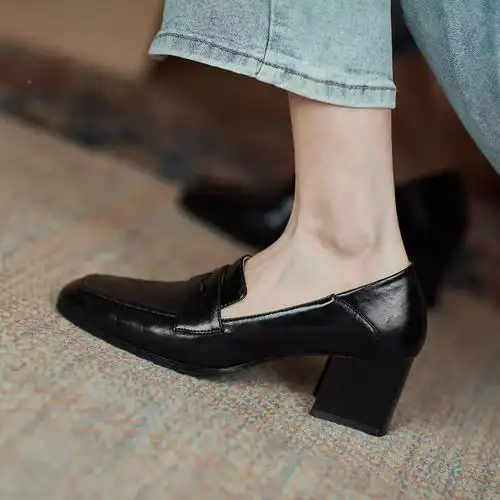 真皮皮头1方中跟跟单英伦风高跟单新款粗跟鞋女耳机绕线器