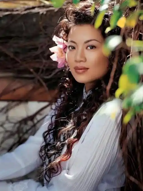 说完这段过去,他的69表情凝重,内心沉重,担心张也是否会接受他的