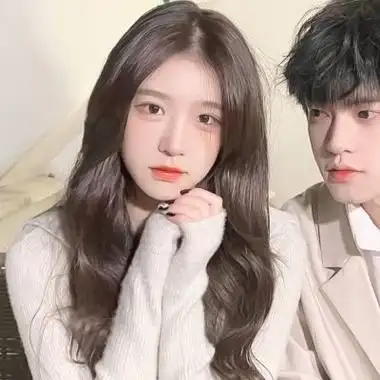 情侣头像这么多人这么大的世界你我相遇真好