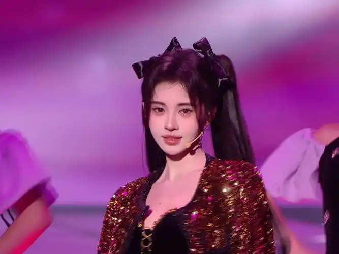 【无台标】【鞠婧祎】2024江苏卫视跨年演唱会舞台《恋爱告急》