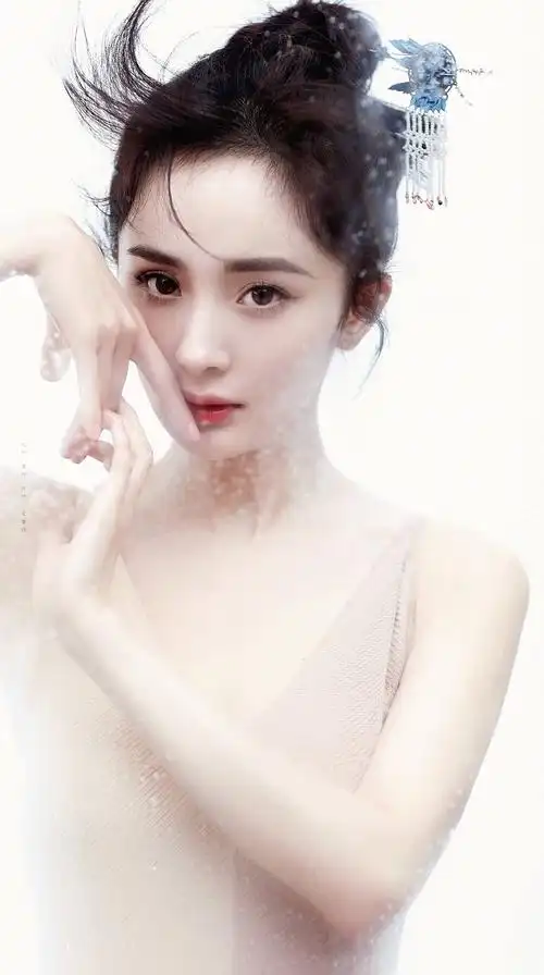 杨幂 仙女一样的美貌 图by一米西药