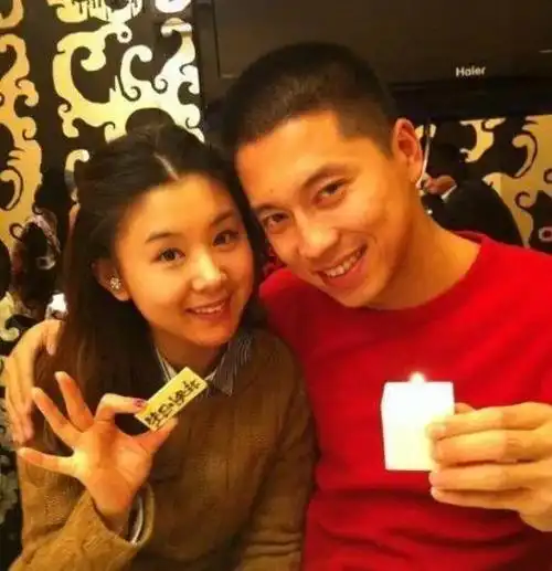 李小萌:出道20年,与王雷相恋15年零绯闻,37岁怀二胎