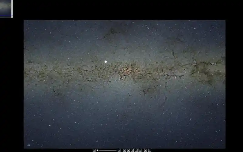 一张高达81亿像素银河系全景图感谢nasa带来的震撼