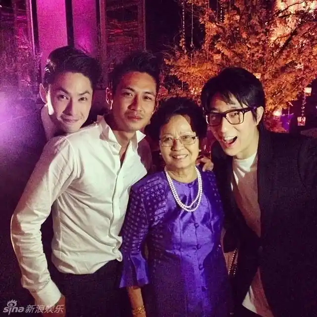 elroy在姐姐婚礼上