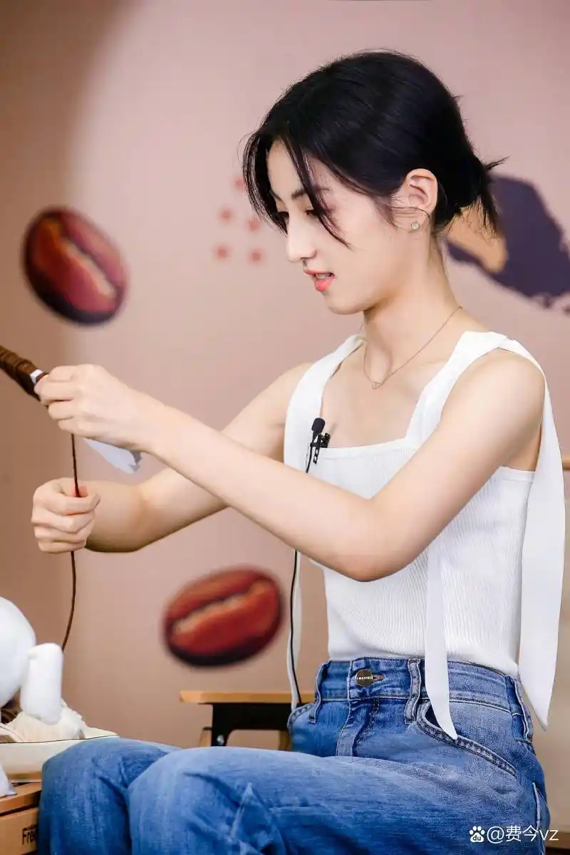 1,被陈建州强吻过的男星有王力宏,陈柏霖,罗志祥~,他情比金坚的老婆