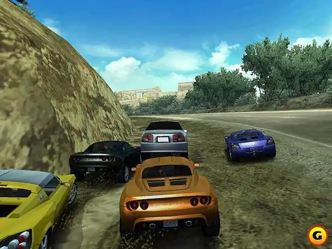 极品飞车6中如何地面弹飞车