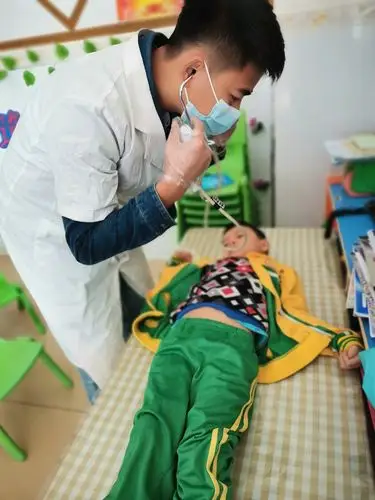 "健康护航,快乐成长"——平台镇中心幼儿园体检