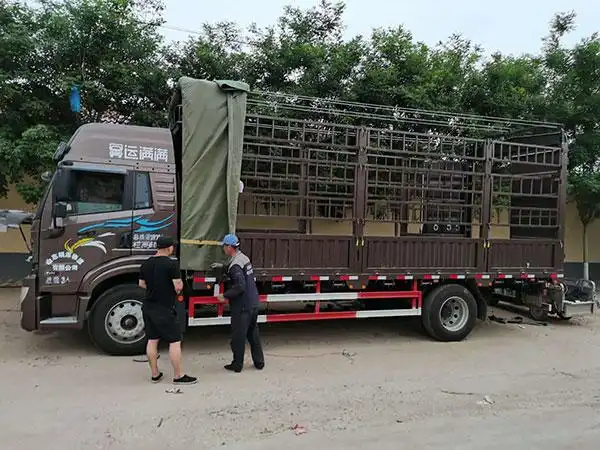 高栏仓栏车自动篷布