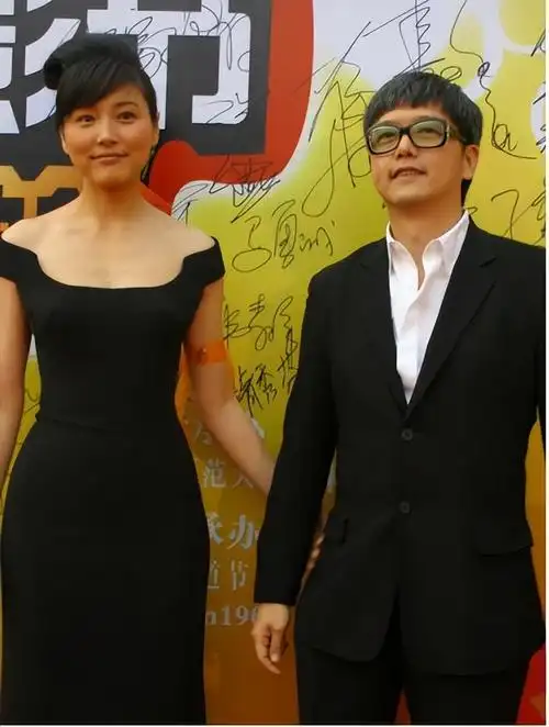 张延:嫁大5岁香港丈夫张锦程,婚后生一女,如今生活怎么样了?