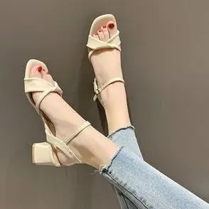 新款真皮大东粗跟凉鞋女2021夏季百搭一字带中跟时尚简约罗马女鞋