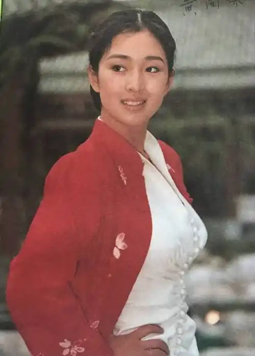 巩俐年轻时的她有多迷人网友看了直呼神级美人