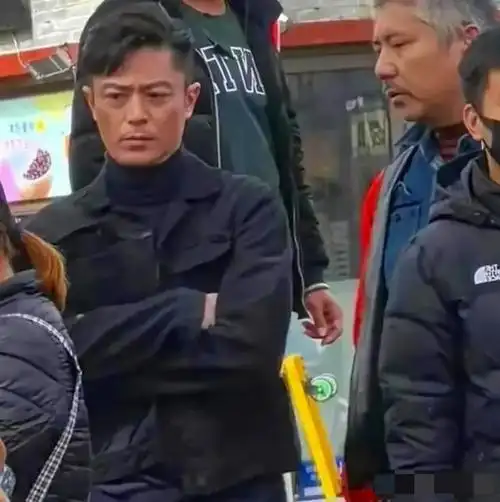 霍建华已经有老态了啊,网友评论神似郭富城!