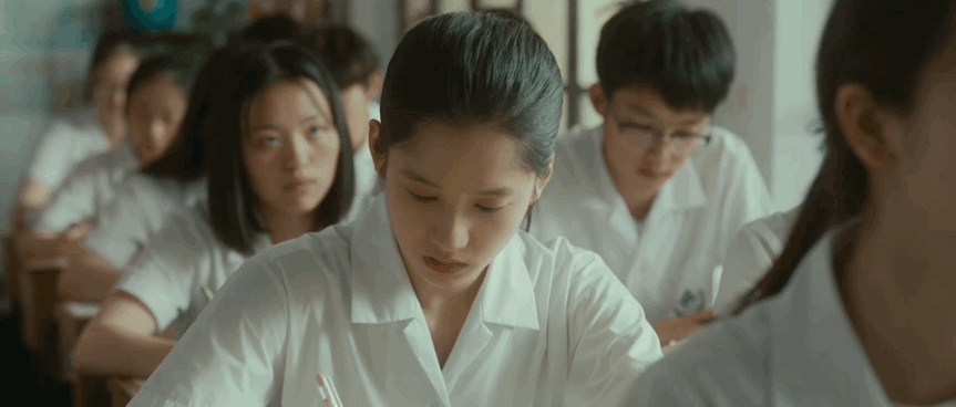 《我要我们在一起》张婧仪:被银幕偏爱的温敦灵逸的99年小花