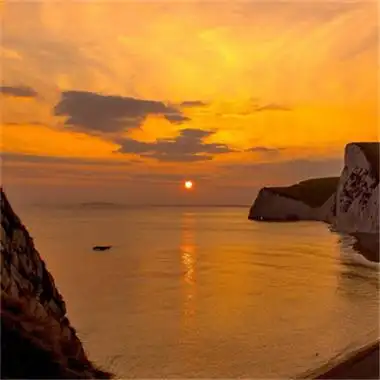 很有氛围感的海边ins风背景图头像 很浪漫很治愈的大海图片头像_风景